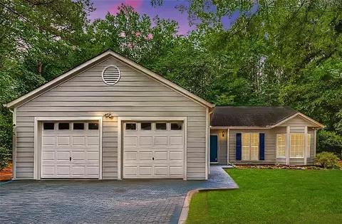 3831 Starlight Trl, Douglasville, GA 30135
