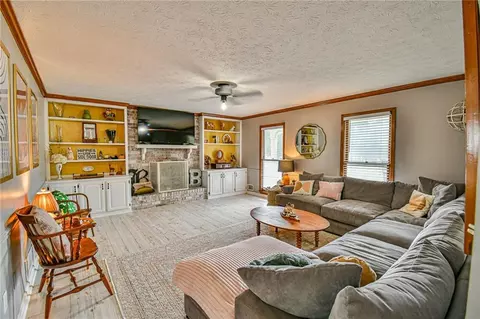 3230 Haddon Hall Dr, Buford, GA 30519 photo 5
