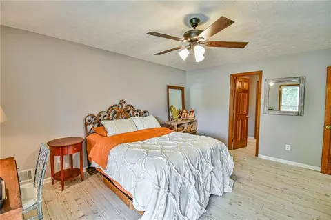 3230 Haddon Hall Dr, Buford, GA 30519 photo 9