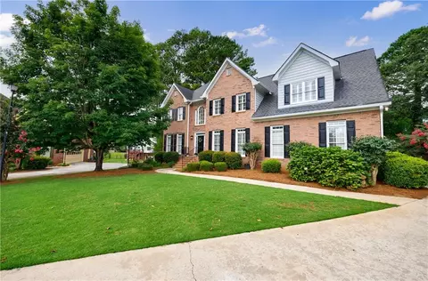 1605 Pinetree Pass Ln SW, Lilburn, GA 30047