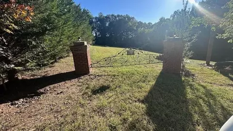 3839 Snare Rd, Gillsville, GA 30543
