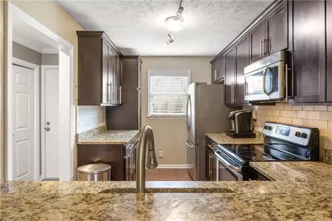 4172 Stillwater Dr, Duluth, GA 30096 photo 7