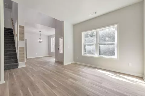 219 Belington Cir, Jackson, GA 30233 photo 12