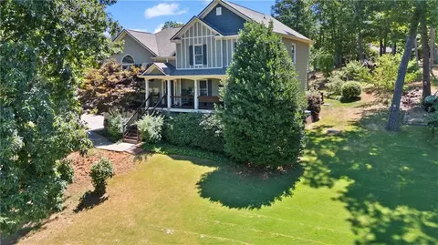 17 Laurel Way NE, White, GA 30184