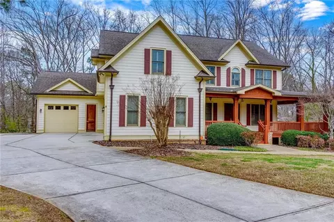 166 Hanover Ave, Dallas, GA 30157