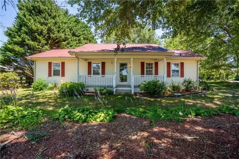 5002 Clarks Bridge Rd, Gainesville, GA 30506