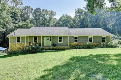 3322 Crossing Dr, Snellville, GA 30078