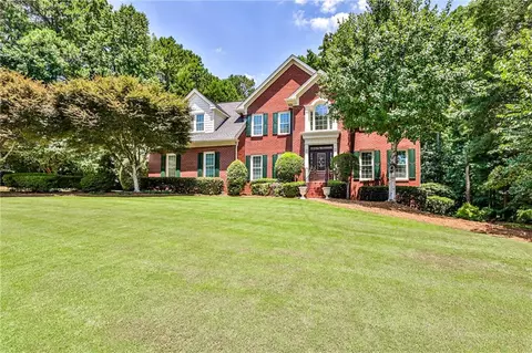 1565 Winding Creek Cir, Snellville, GA 30078