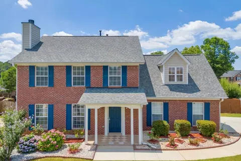 330 Dunagan Dr, Lawrenceville, GA 30045
