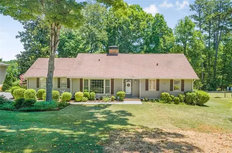 1696 Lancaster Dr, Marietta, GA 30066