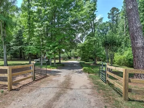 Undisclosed, Milton, GA 30004