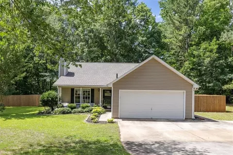 240 Saddlebrook Dr, Senoia, GA 30276