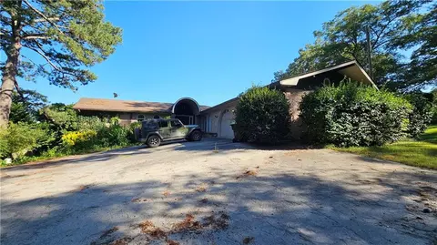 2006 Lake Sorrento Dr, Conyers, GA 30012