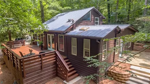 132 Magnolia St, Roswell, GA 30075