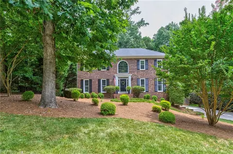 2525 Ashbourne Dr, Lawrenceville, GA 30043