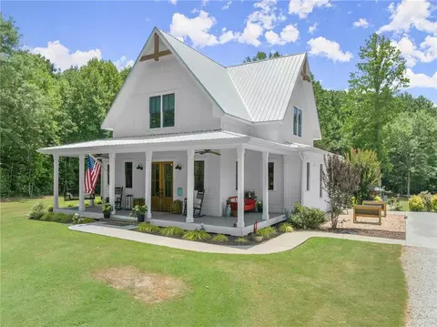2157 Plainview Rd, Maysville, GA 30558