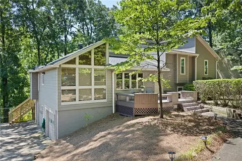 1999 Kinridge Rd, Marietta, GA 30062