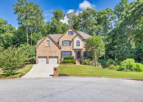 669 Braidwood Dr, Acworth, GA 30101