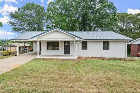 212 James Albert Johnson Ave, Winder, GA 30680