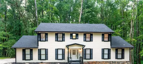 255 Derby Dr, Fayetteville, GA 30215