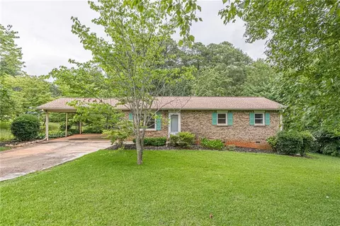 3340 Robin Hood Ln, Winston, GA 30187