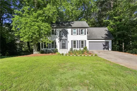 771 Hounds Ridge Ct, Lawrenceville, GA 30043