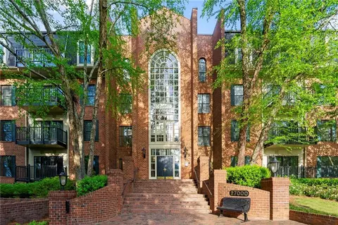 27208 Plantation Dr NE, Atlanta, GA 30324