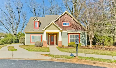 21 Weeping Willow Ct, Hampton, GA 30228
