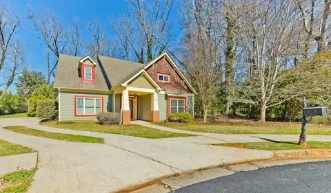 21 Weeping Willow Ct, Hampton, GA 30228 photo 2