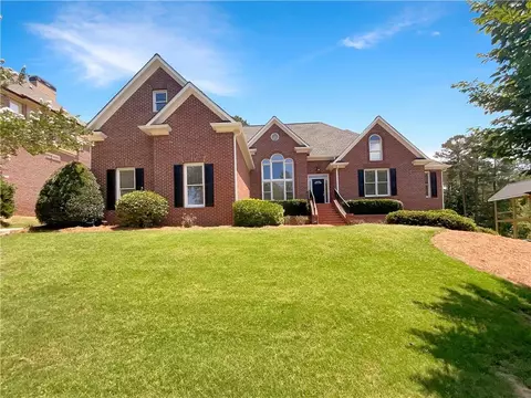 730 Links View Dr, Sugar Hill, GA 30518