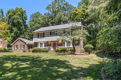 7345 Hunters Branch Dr, Sandy Springs, GA 30328