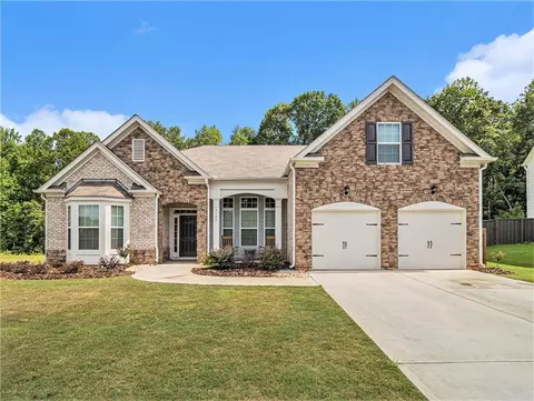 7155 Breezeswept Hts, Cumming, GA 30028