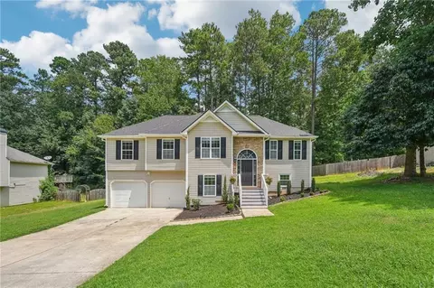 282 Oakleigh Ln, Dallas, GA 30132