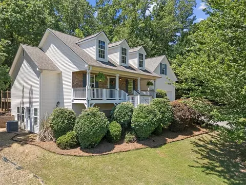 625 Burgess Creek Dr, Suwanee, GA 30024