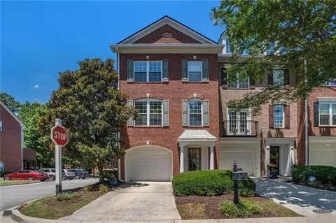 3001 Waters Edge Trl, Roswell, GA 30075