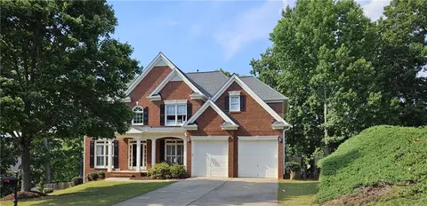 322 Shawnee Indian Ln, Suwanee, GA 30024