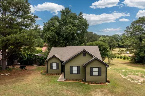 105 Oak Hill Cir, Covington, GA 30016