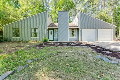 4792 Southern Ct NW, Acworth, GA 30102