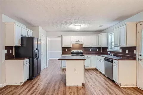 6753 Danforth Way, Stone Mountain, GA 30087 photo 12