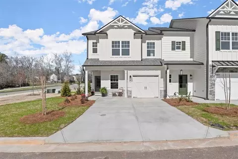 103 Kingfisher St, Ball Ground, GA 30107