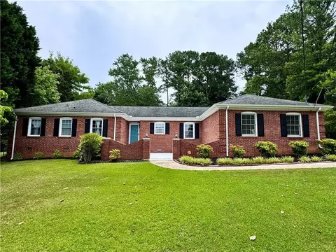 2694 Amberly Way, Snellville, GA 30078