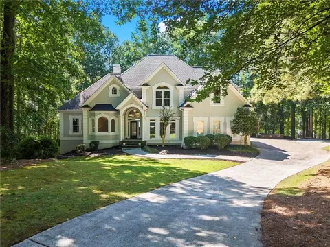 335 Champions View Dr, Milton, GA 30004