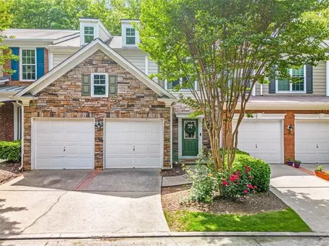 270 Finchley Dr, Roswell, GA 30076