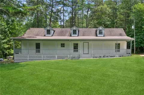 6206 Lollis Creek Rd, Flowery Branch, GA 30542