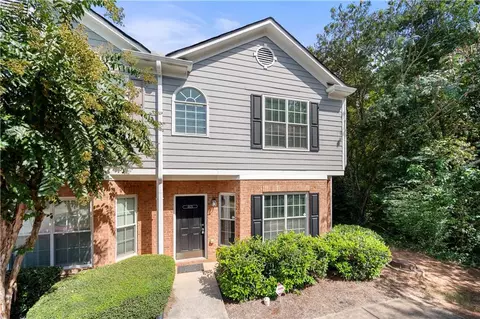4926 Walden Lake Sq, Decatur, GA 30035