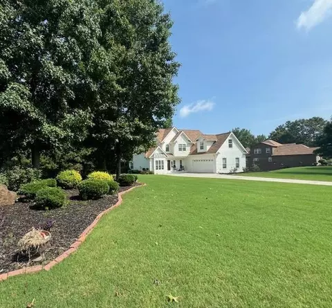 2116 Apalachee Trl, Monroe, GA 30656