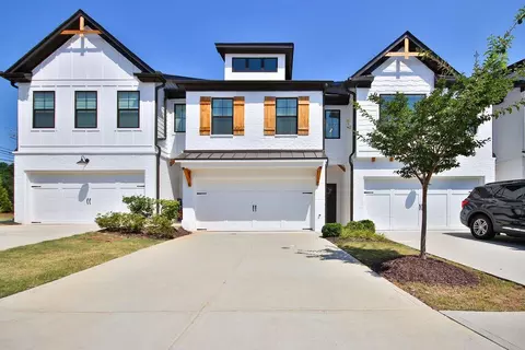 31 Caison Dr, Winder, GA 30680