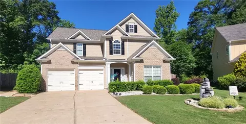 1123 Silverbrooke Dr, Powder Springs, GA 30127
