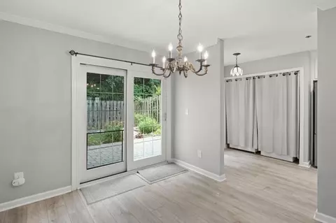 2881 Dresden Square Dr, Chamblee, GA 30341 photo 10