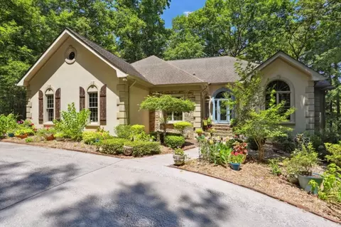 1450 Ridgeway Dr, Acworth, GA 30102